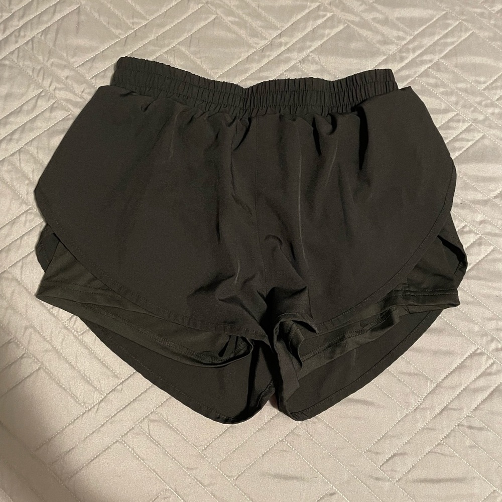Shorts with lining, pockets
